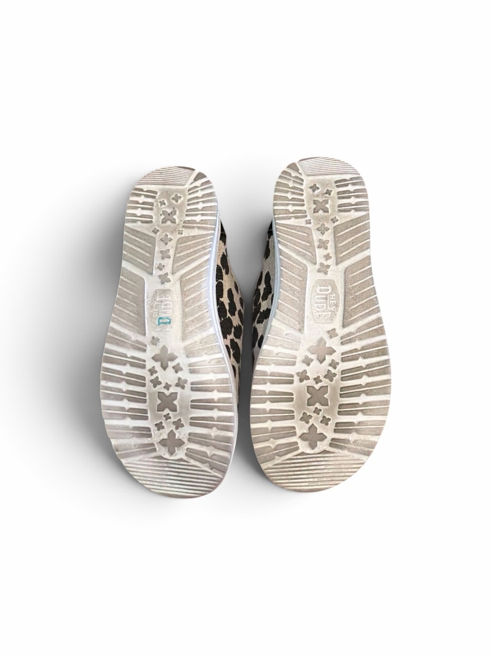 Hey Dude womens size 6 Leopard Print Slip-On Sneakers - Black & Cream - Picture 4 of 4
